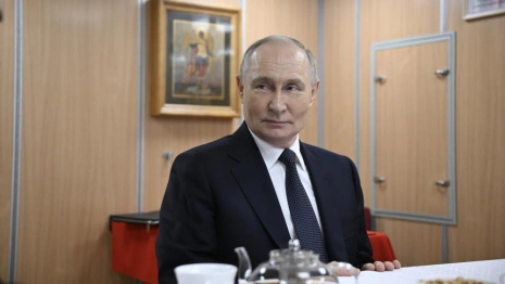 Владимир Путин провел День Рождения за совещаниями и телефонными разговорами