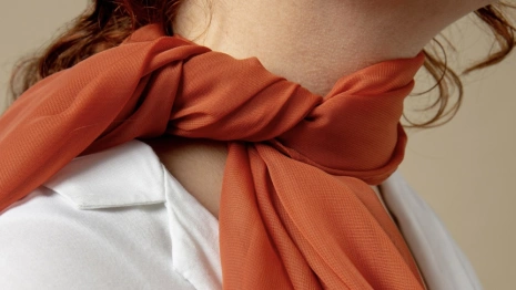 В Гусь-Хрустальном у продавца платков отсудили деньги за торговлю контрафактом