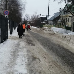 В Вязниках прокуроры заставили коммунальщиков почистить дорогу к поликлинике