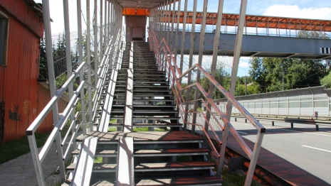 В Лакинске на трассе М-7 восстановили снесенный 3 года назад надземный переход