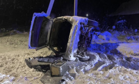 В Вязниковском районе иномарка влетела в опору ЛЭП