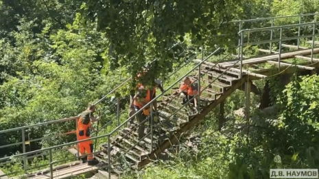 Во Владимире отремонтируют 7 городских лестниц