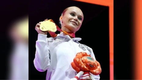 Владимирская гимнастка Ангелина Мельникова взяла золото на чемпионате мира