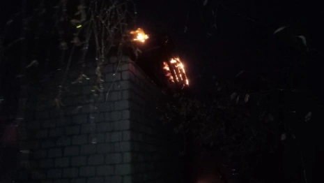 Во Владимирской области загорелся двухквартирный дом