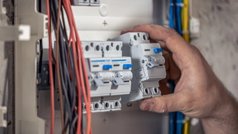 Во Владимирской области 229 человек незаконно подключили электричество 