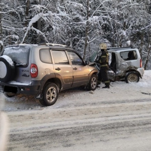 В поселке под Кольчугино человека зажало в авто после ДТП