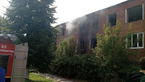 В Камешково снесут расселенный аварийный дом после нескольких судов