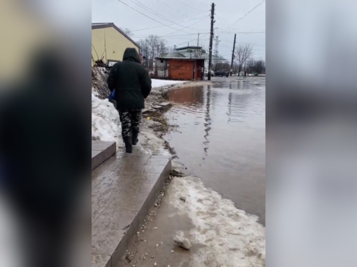 Во Владимирской области затопило единственный путь на вокзал - День во  Владимире