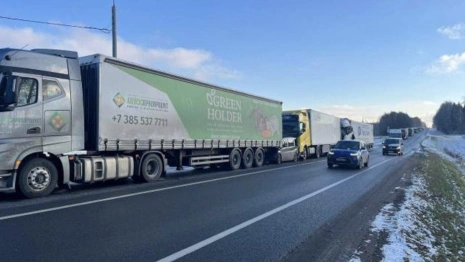 Водитель фуры погиб в аварии на трассе под Александровом