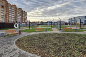 В Александрове сквер имени Жулева благоустроили с опозданием