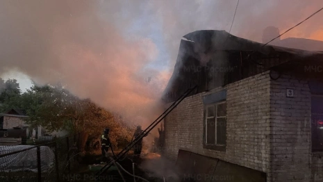 Во Владимирской области при пожаре в строительных вагончиках погиб 34-летний мужчина