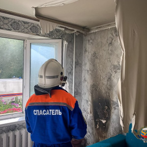 Во Владимире из-за оставленной дома свечи произошел пожар