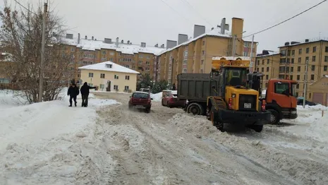 Во Владимире автомобилистов попросили убрать машины с 15 дорог