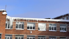 МЧС предупредило владимирцев о сходе льда и снега с крыш