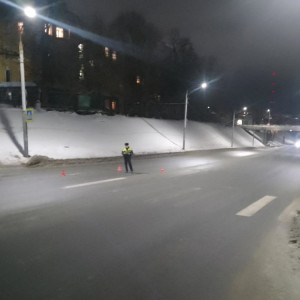 Во Владимире на Ерофеевском спуске сбили 17-летнюю девушку