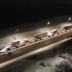 Во Владимире фуры заблокировали движение на Пекинке