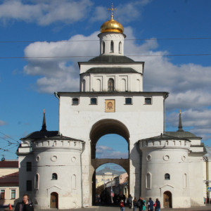 Подросток получил штраф за сообщение о взрыве Золотых ворот во Владимире