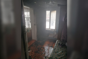Во Владимирской области 9 спасателей съехались к дому из-за горящего постельного белья
