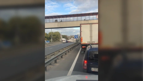 Во Владимирской области на М-7 восстановили движение после ДТП с перевернувшейся фурой