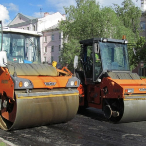 Во Владимире на трех улицах начали ремонтировать дороги