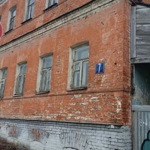Во Владимире спустя 10 лет расселили аварийный дом времен революции