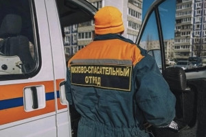 В Коврове мать случайно заперла ребенка в машине вместе с ключами