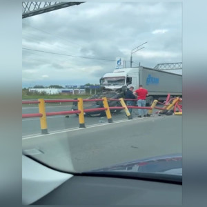 На Пекинке во Владимире перевернулся автомобиль
