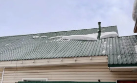 Во Владимирской области две женщины и мужчина погибли из-за схода снега с крыш частных домов