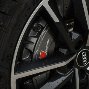 В Александрове у любительницы пьяной езды отобрали Audi