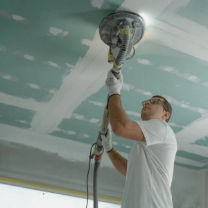 Житель Владимира отсудил у коммунальщиков деньги за затопленную квартиру