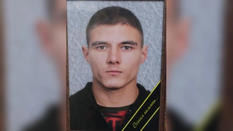 В зоне СВО погиб 19-летний Кирилл Вишняков из Меленок