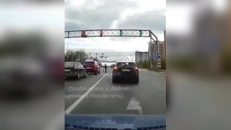 Во Владимире ребенок на самокате бросился под колеса авто