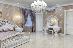 В селе под Суздалем выставили на продажу коттедж за 100 млн рублей