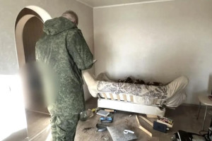 Жительница Гусь-Хрустального жестоко избила собутыльника металлической палкой