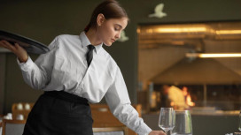 Россияне стали оставлять более щедрые чаевые