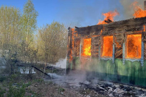 Жилой дом сгорел дотла во Владимирской области