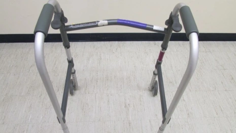 Во Владимирской области ребенка-инвалида лишили средств реабилитации