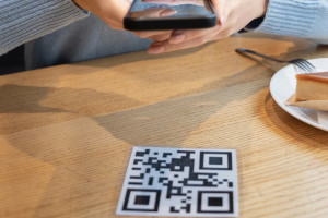 Мошенники обманывают жителей Владимирской области с помощью QR-кодов