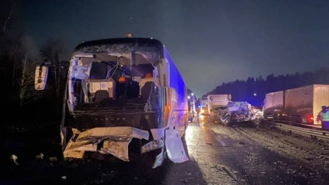 В ДТП с участием автобуса в Камешковском районе пострадали 2 человека