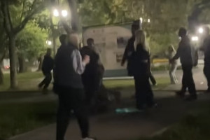 Группа подростков устроила драку в сквере имени Кутузова во Владимире