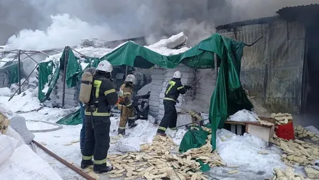 Во Владимирской области на швейной фабрике произошел пожар площадью 1,3 тысячи квадратов
