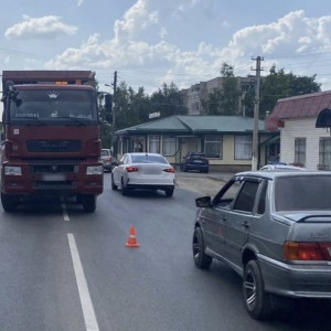 В Александрове КамАЗ переехал пешехода