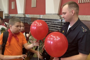 Во Владимире полицейские провели беседу о патриотизме и нравственности с пионерами