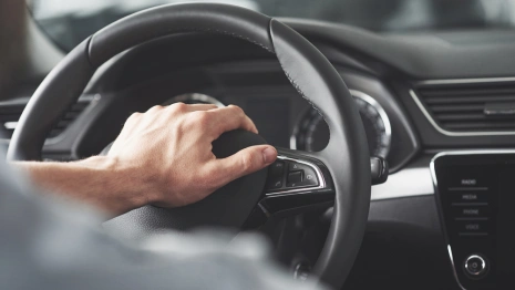 Во Владимирской области должник «утопил» иномарку из-за приставов