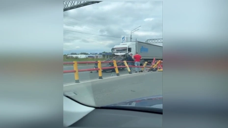 На Пекинке во Владимире перевернулся автомобиль