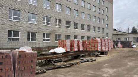 В Собинке отстал от графика капремонт районной больницы