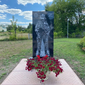 В Гусь-Хрустальном открыли мемориал в честь погибших на Украине военных