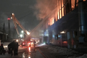 В Коврове с территории загоревшегося электромеханического завода вывели 57 человек