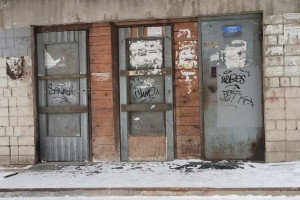 Житель Коврова фиктивно прописал в «резиновой» комнате общежития 5 узбеков