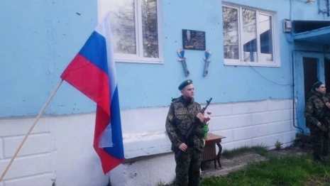 Во Владимирской области открыли доску памяти автору фразы «Родину люблю, стреляю хорошо»